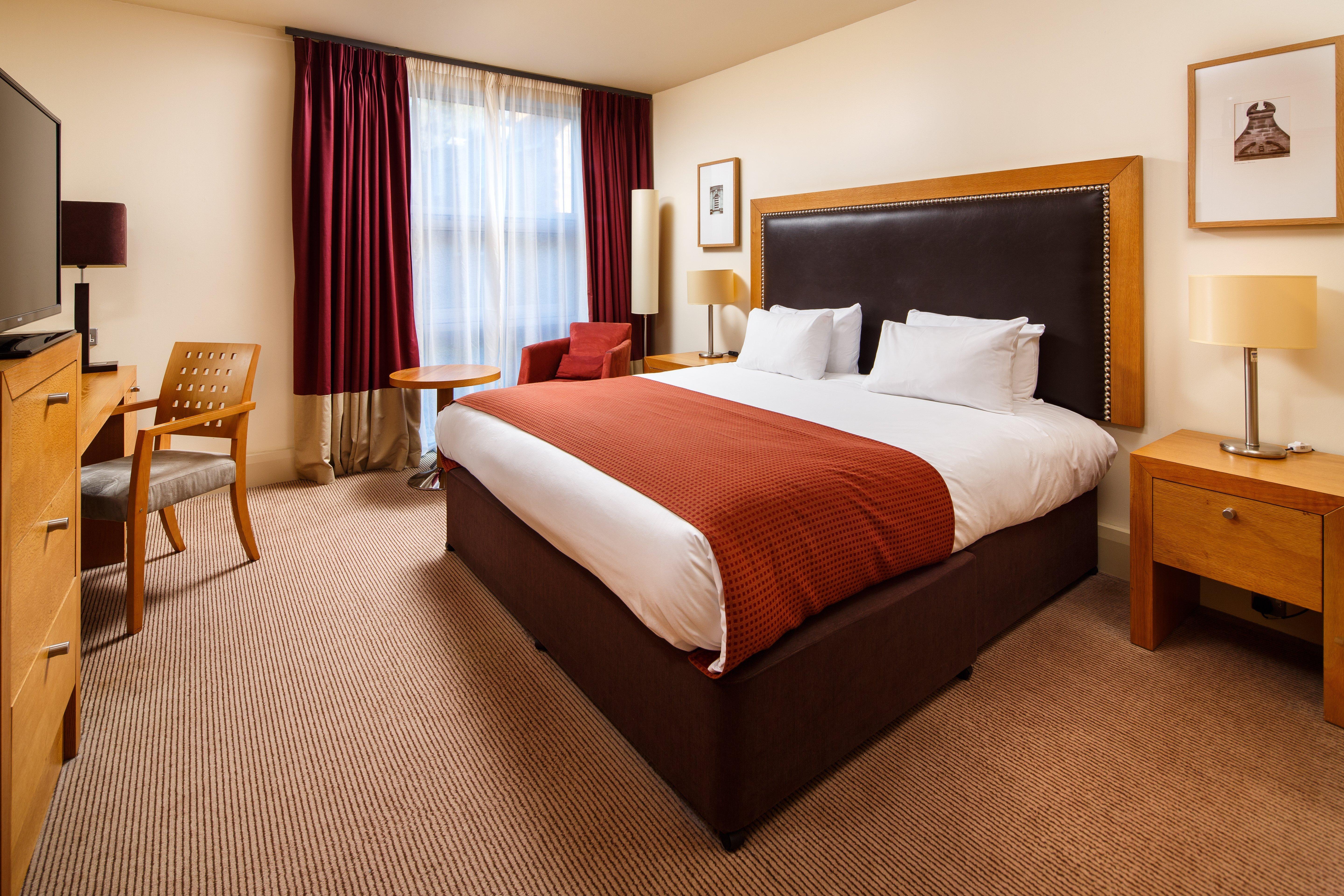 Holiday Inn Dumfries By Ihg Exterior foto